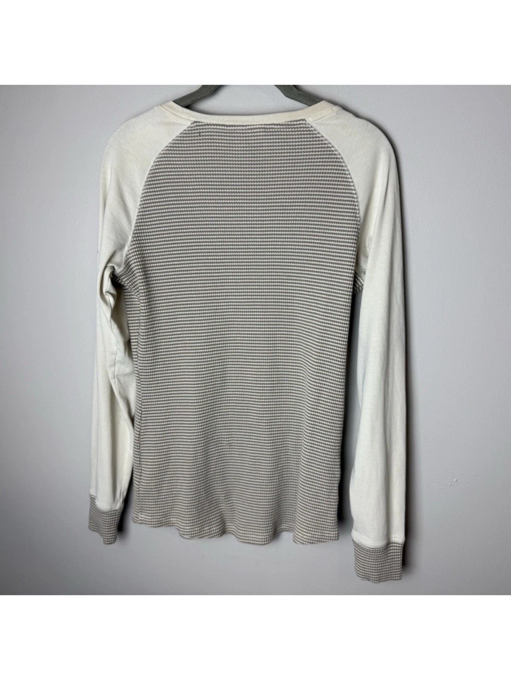 Columbia Women's Cream & Gray Waffle Knit Long-Sleeve Tee - Picture 5 of 7